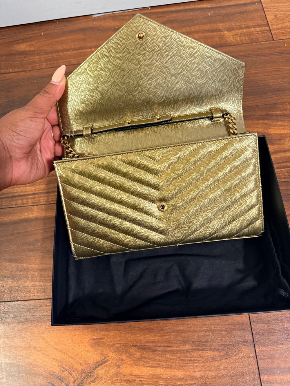 Saint Laurent YSL CLASSIC CASSANDRE CHAIN WALLET IN GRAIN DE POUDRE LEATHER - Picture 3 of 13